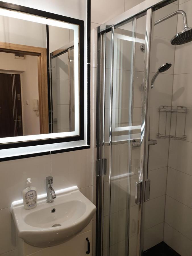 Kobi Apartment Kielce Bagian luar foto